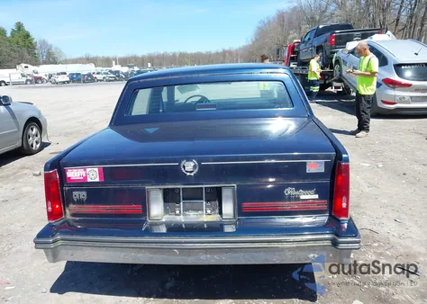 1988 Cadillac Fleetwood Delegance z USA, uszkodzony, nr VIN 1G6CB5153J4265796